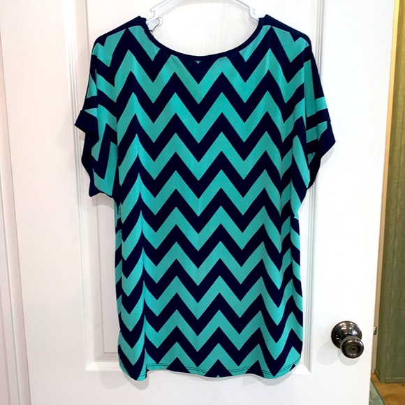 XL Carol Rose Teal/ Navy Chevron blouse - Picture 2 of 4